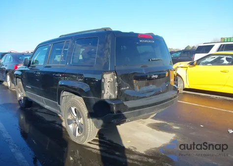 2015 Jeep Patriot High Altitude Edition z USA, uszkodzony, nr VIN 1C4NJRFB3FD382624